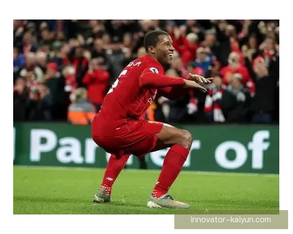 亨德森中场作用分析：在球队战术中扮演关键角色与领导地位