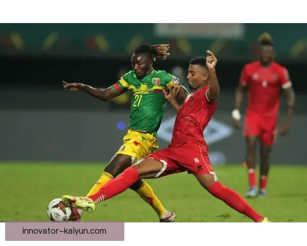 加亚技术全面性引发关注，展现足球赛事新趋势与战术深度